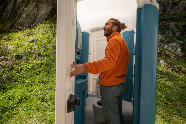 Best Portable restroom trailer rental  in Shelby, MT