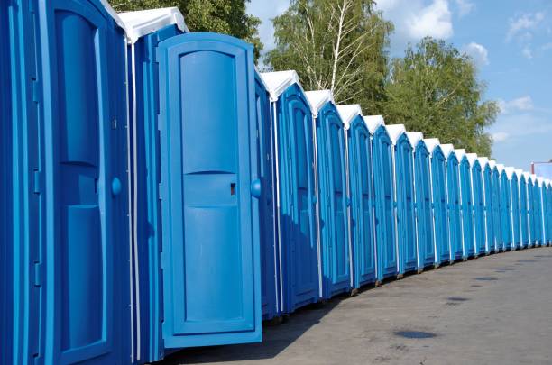 Best Portable restroom trailer rental  in Shelby, MT